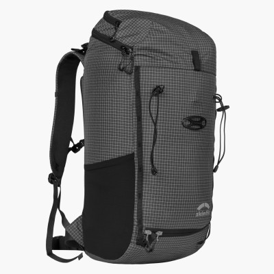 9028_eiger_rucksack_schwarz_vorne_2000px_1