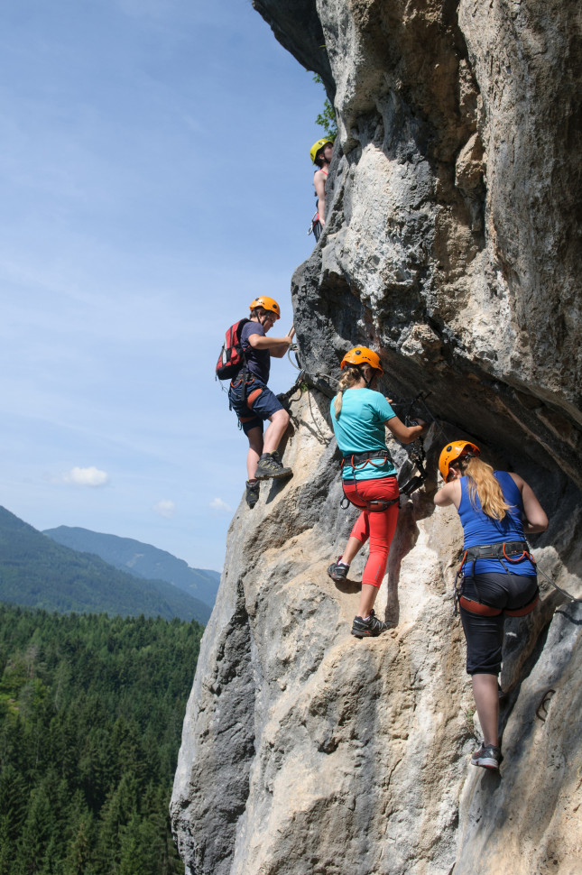 00000069027_Klettergruppe-am-Kanzianiberg-2_Region-Villach-Tourismus-GmbH_Adrian-Hipp